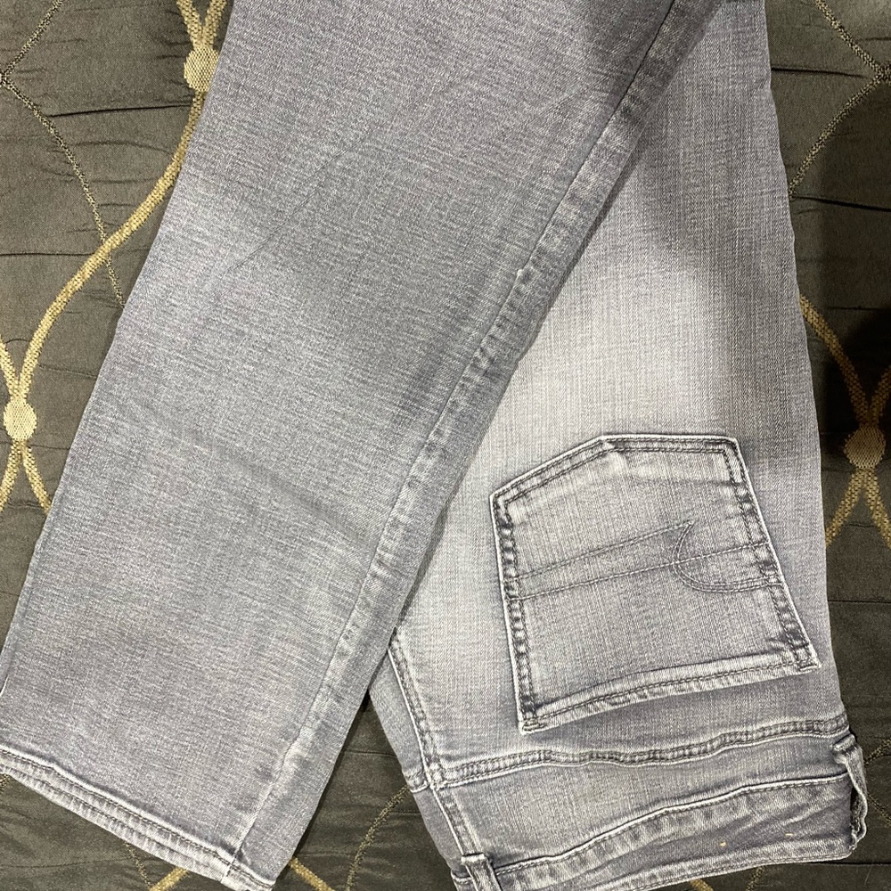 American Eagle Straight Jeans Grey Size 8 Long
